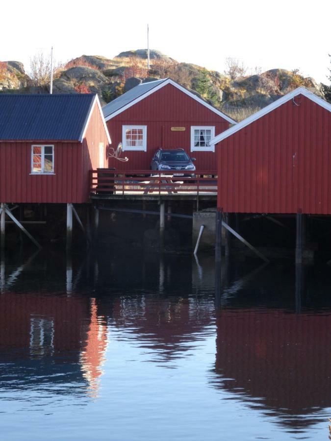 Tinabua Rorbu Lofoten Stamsund Bagian luar foto
