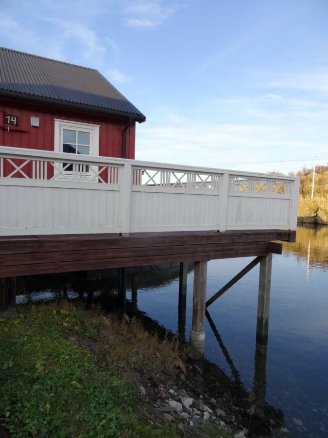 Tinabua Rorbu Lofoten Stamsund Bagian luar foto